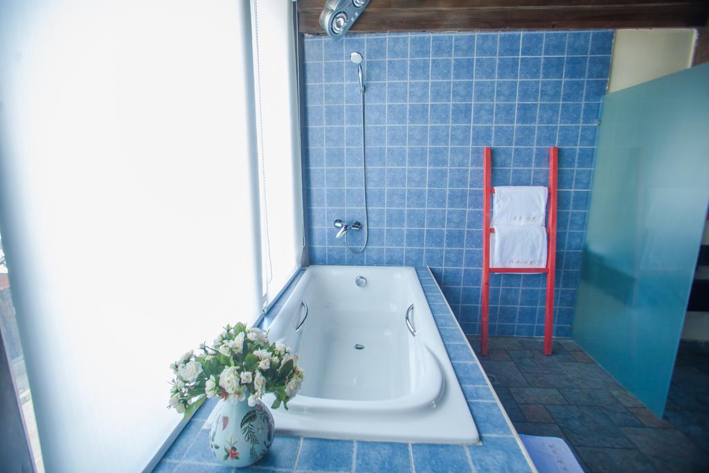 Nirvana Villa 麗江市 エクステリア 写真