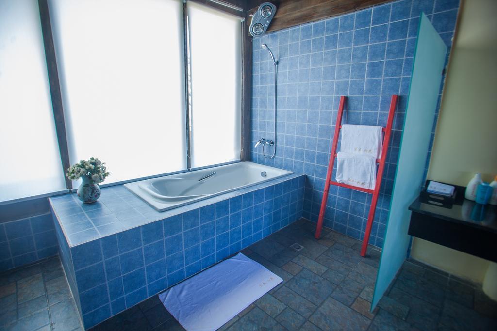 Nirvana Villa 麗江市 エクステリア 写真