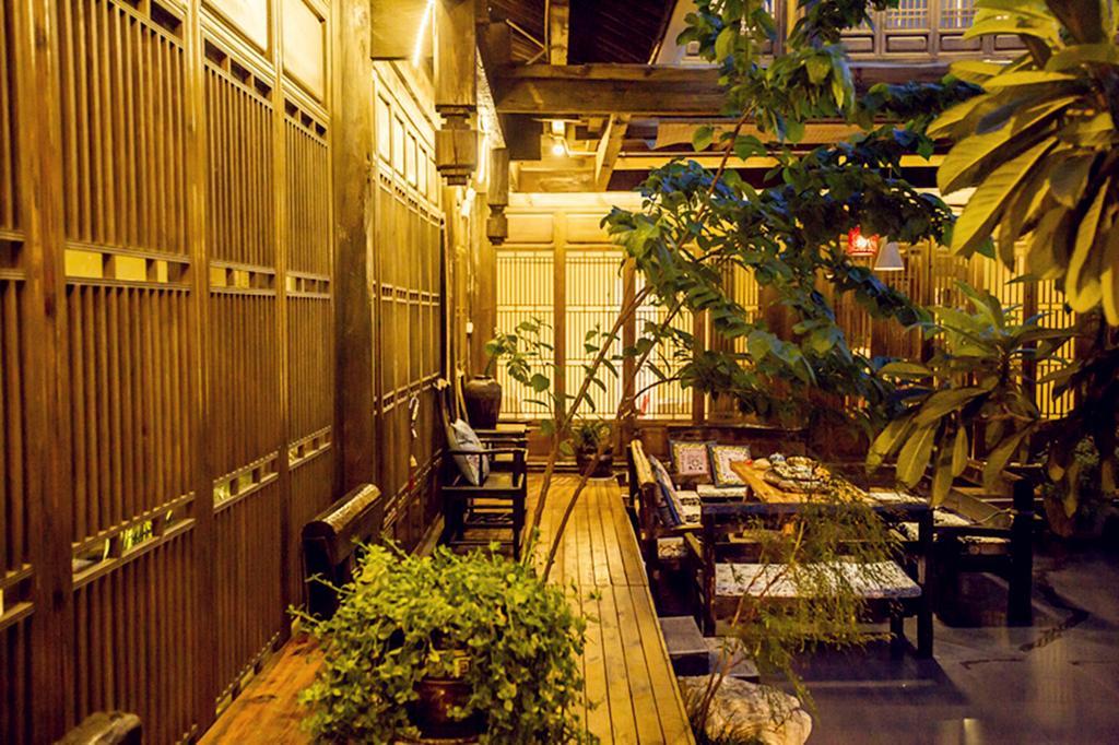 Nirvana Villa 麗江市 エクステリア 写真
